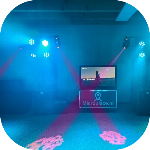 Ervaar de magie van een levendige feestomgeving in jouw eigen ruimte! Met hoogwaardige DJ-sets en state-of-the-art feestapparatuur verander je elke gelegenheid in een onvergetelijke disco-ervaring. Laat de beats je meenemen terwijl de kleurrijke lichten dansen en de sfeer bruist van energie. Maak van jouw feest een sensationeel evenement met de perfecte mix van muziek, sfeer en topklasse apparatuur. 🎉🔊 #PartyVibes #DJMagic #FeestTransformator